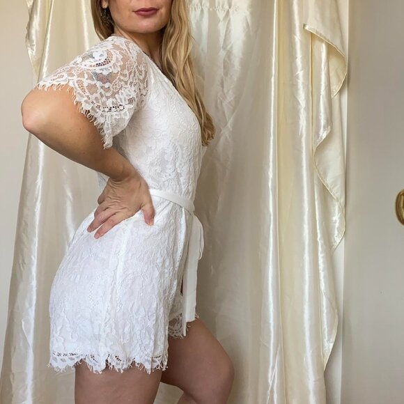 Trixxi Lace Romper - Picture 4 of 11